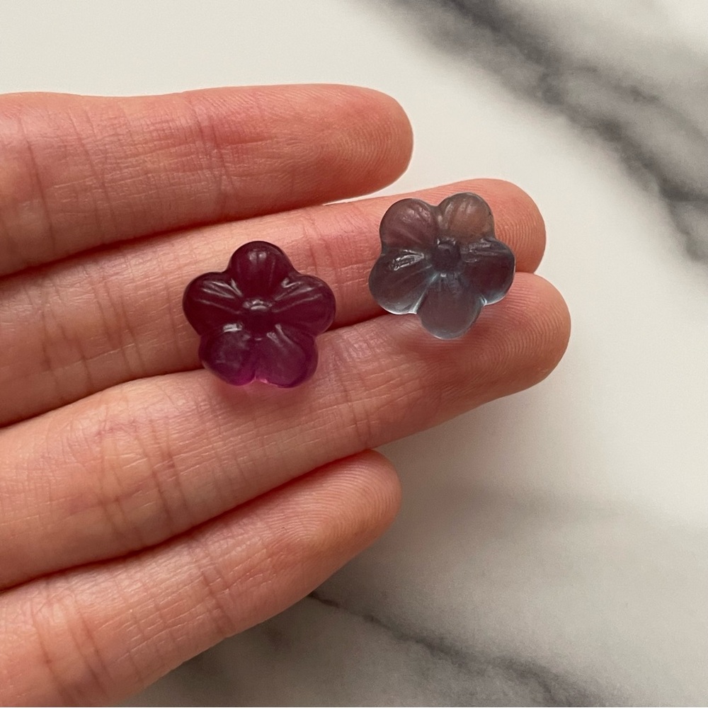 Mini Fluorite Flower Carving
